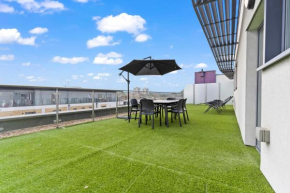 Spectacular 3Bed Rooftop Skyview